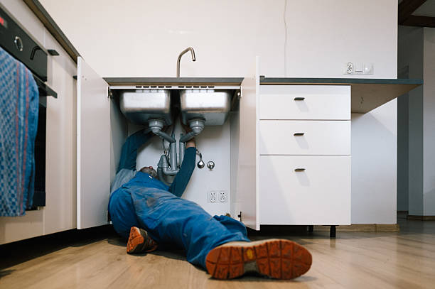 Professional Plumbing technician working in Clinton, WA